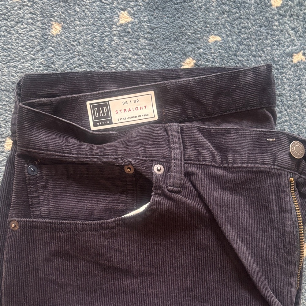 GAP Men's Straight Fit Corduroy Jeans - Dark Blue